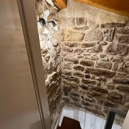 Imi Apartment